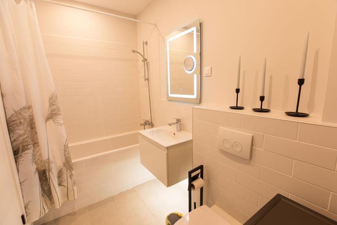Apartamento Escapism - Premium 1br With Parking Bucarest